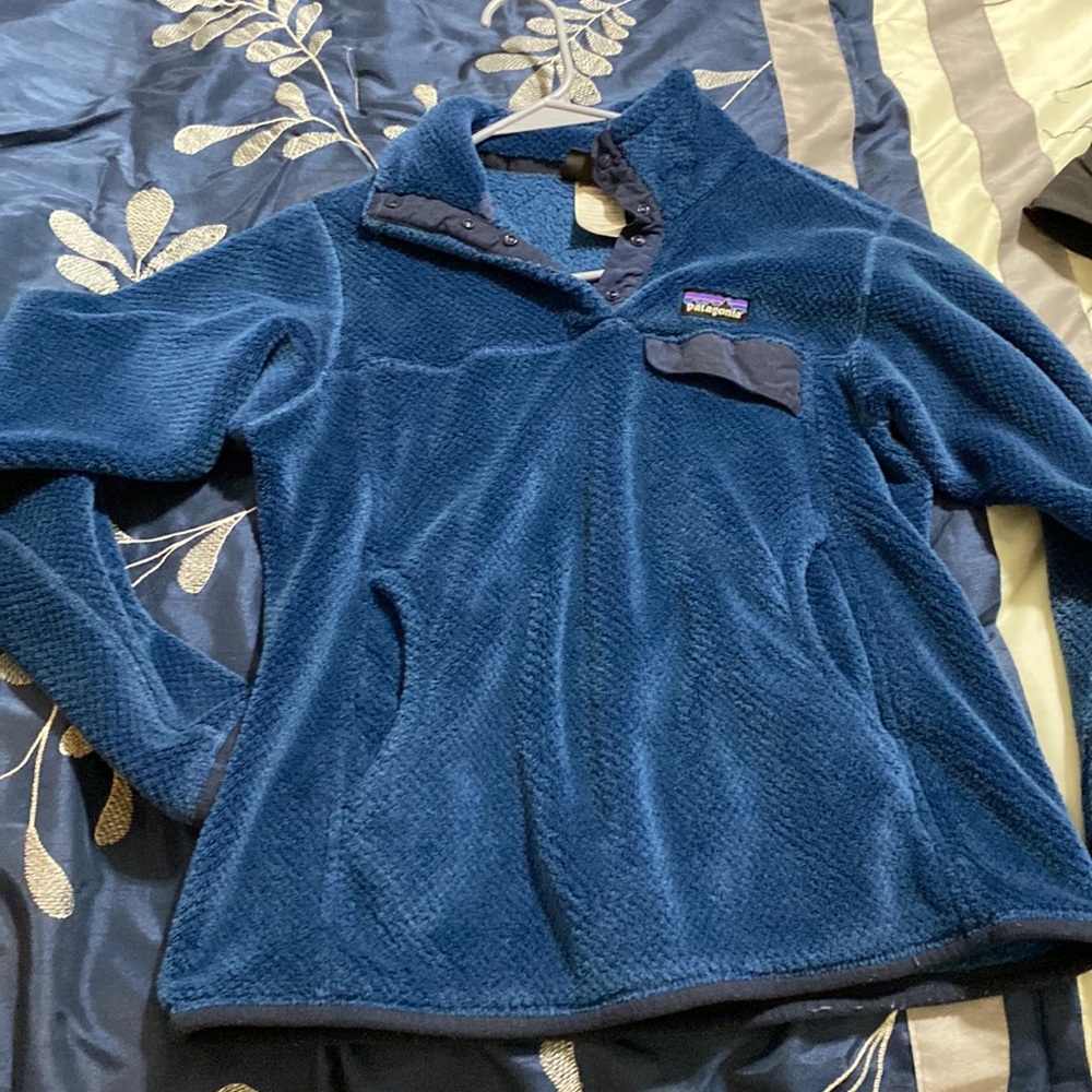 Patagonia Dark Plum Pullover